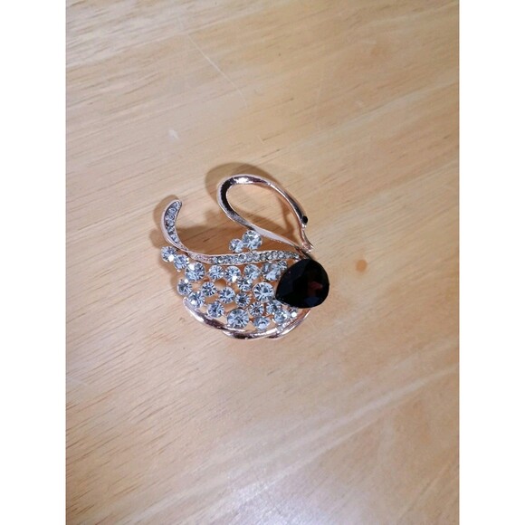 Rose Gold Rhinestone Swan Pin Brooch - Picture 1 of 3